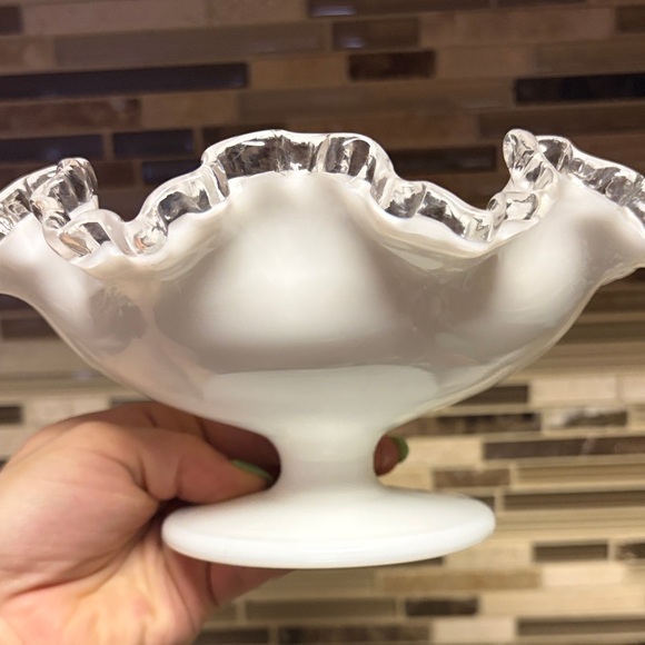 Fenton Silvercrest Milk Glass Pedestal Compote Bowl - Picture 5 of 9